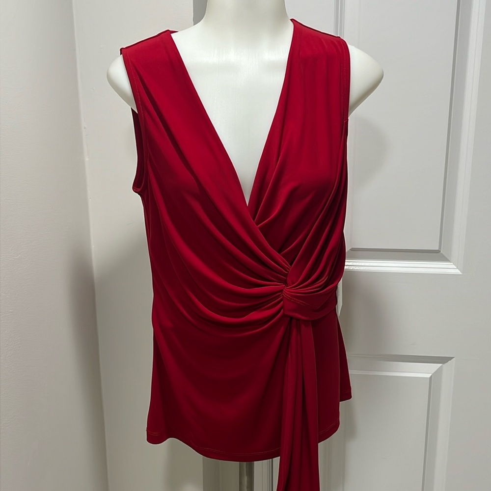 Fifteen Twenty twisted red drape sleeveless top. Deep red. Sz L